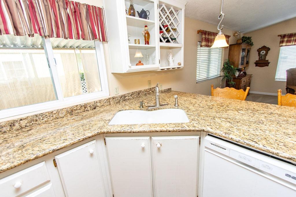Detail Gallery Image 4 of 47 For 19667 American Ave #68, Hilmar,  CA 95324 - 3 Beds | 2 Baths