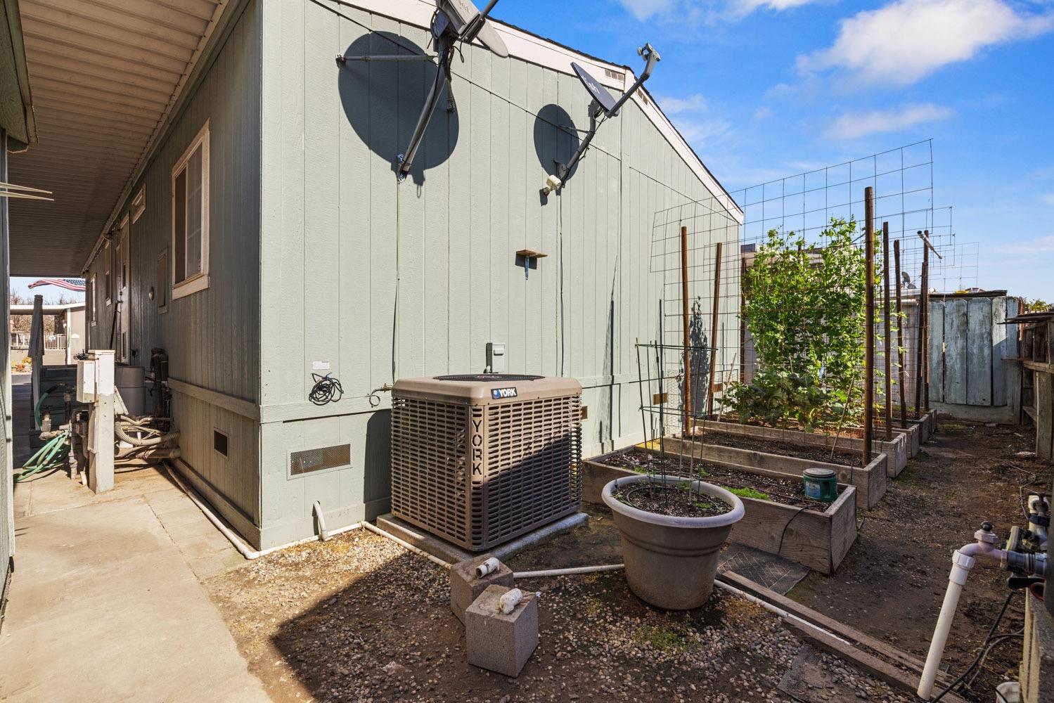 Detail Gallery Image 29 of 32 For 19960 American Ave 18, Hilmar,  CA 95324 - 2 Beds | 2 Baths