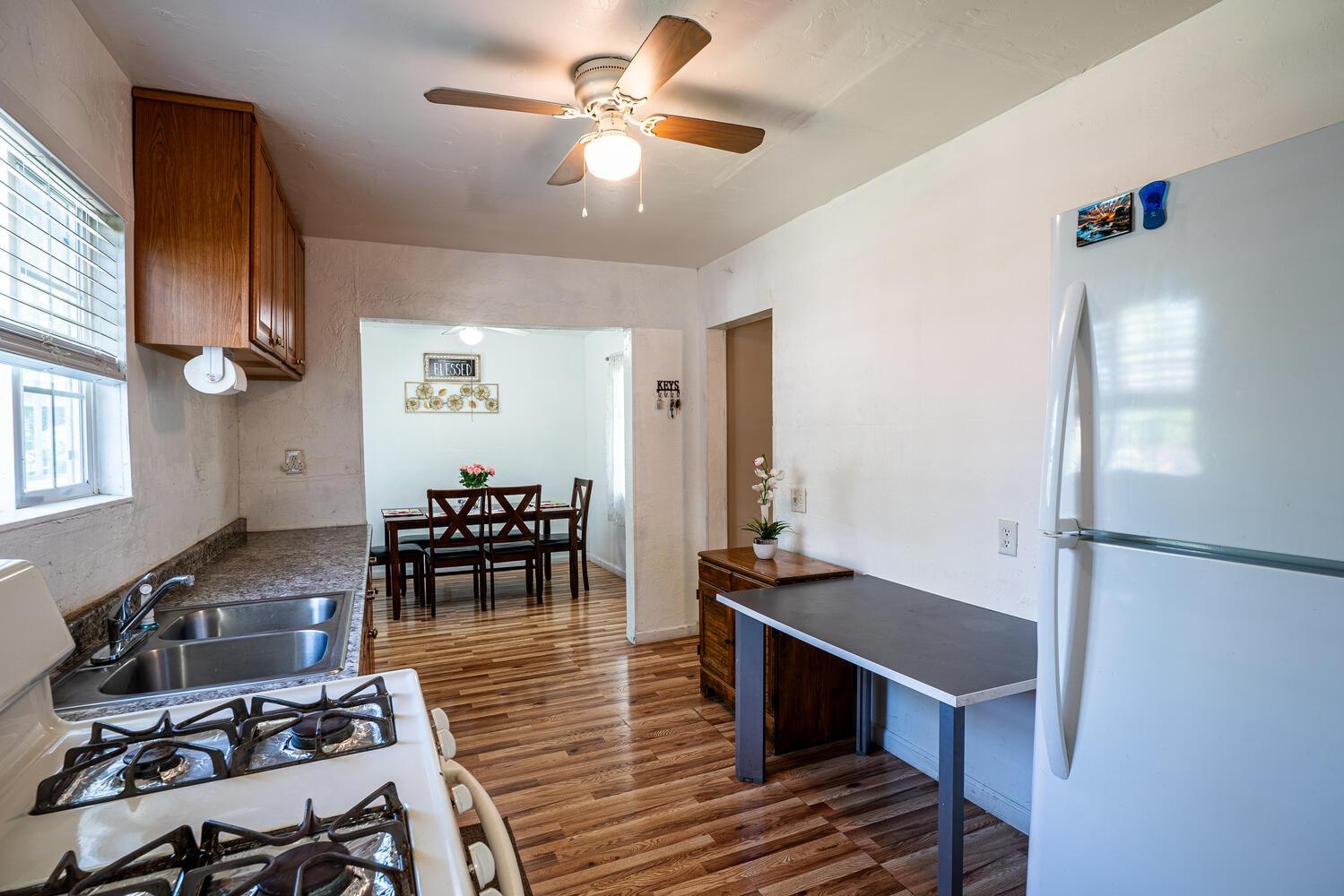 Detail Gallery Image 16 of 31 For 647 E 1st St, Stockton,  CA 95206 - 2 Beds | 1 Baths