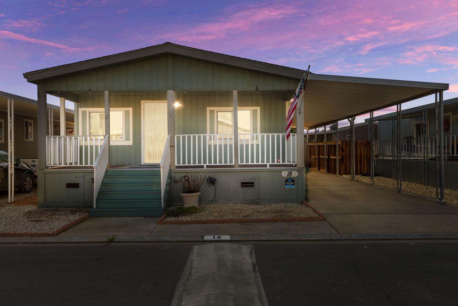 Detail Gallery Image 2 of 32 For 19960 American Ave 18, Hilmar,  CA 95324 - 2 Beds | 2 Baths