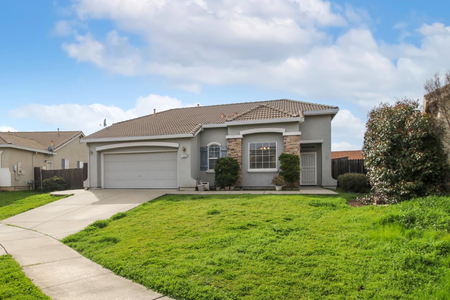 Amaranth Street, Plumas Lake, California image 1