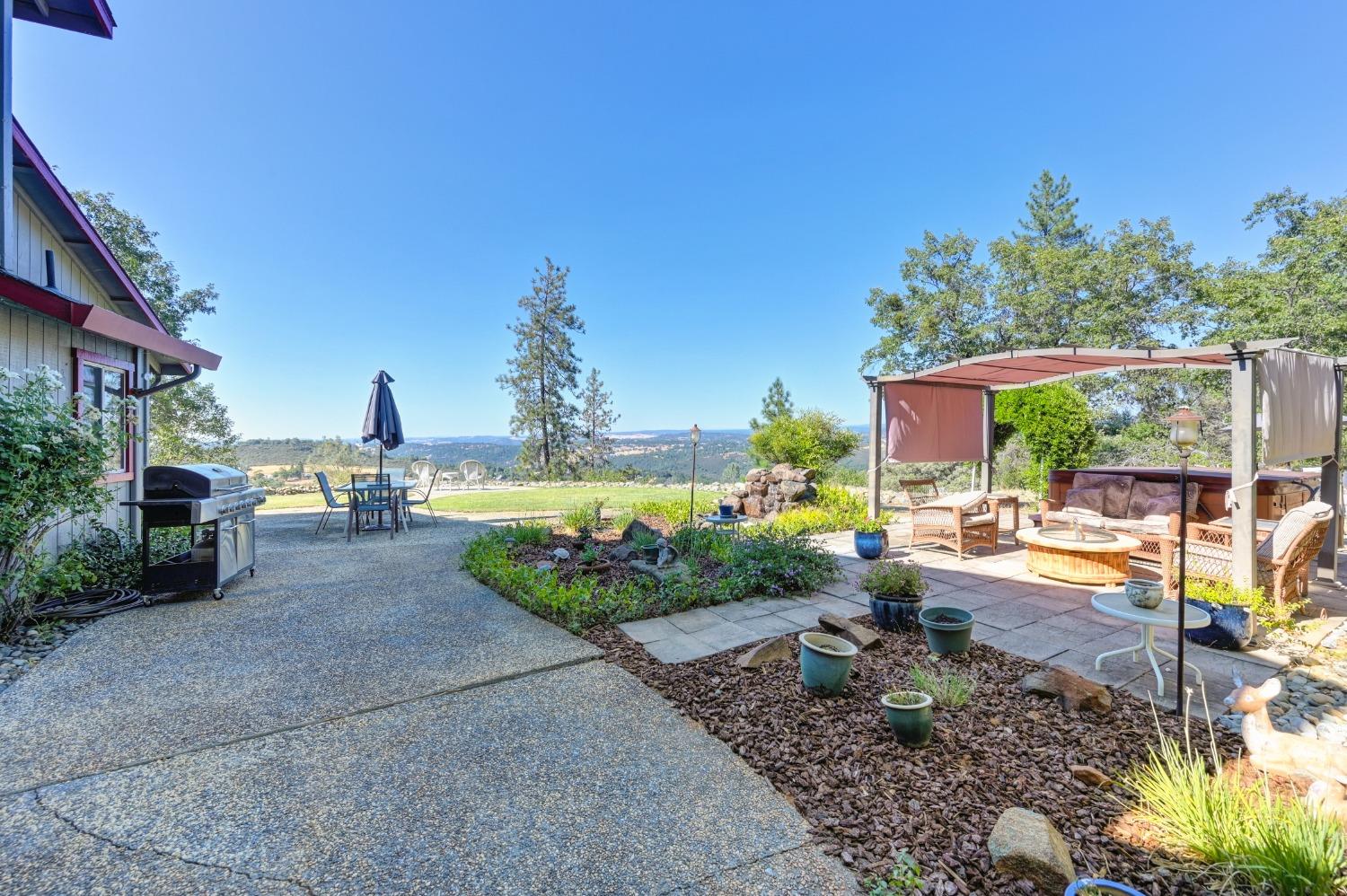 Detail Gallery Image 14 of 81 For 3472 See View Court, Rescue,  CA 95672 - 4 Beds | 3 Baths