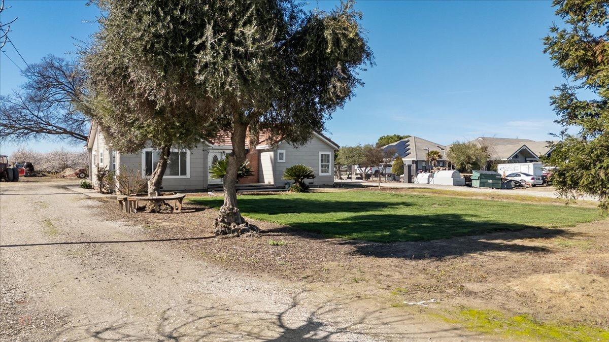 Detail Gallery Image 10 of 71 For 21915 Oleander Ave, Manteca,  CA 95337 - 3 Beds | 2 Baths