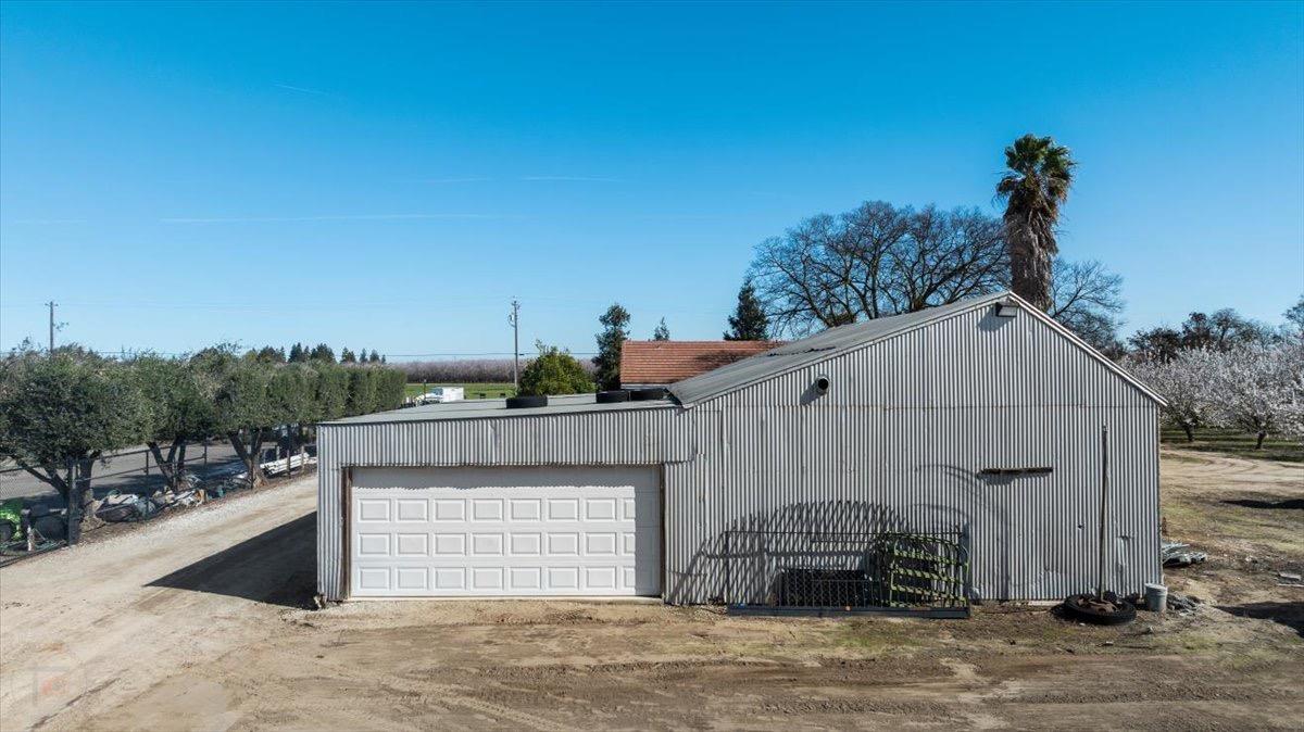 Detail Gallery Image 50 of 71 For 21915 Oleander Ave, Manteca,  CA 95337 - 3 Beds | 2 Baths