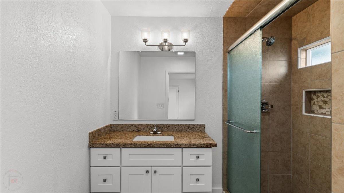 Detail Gallery Image 31 of 71 For 21915 Oleander Ave, Manteca,  CA 95337 - 3 Beds | 2 Baths