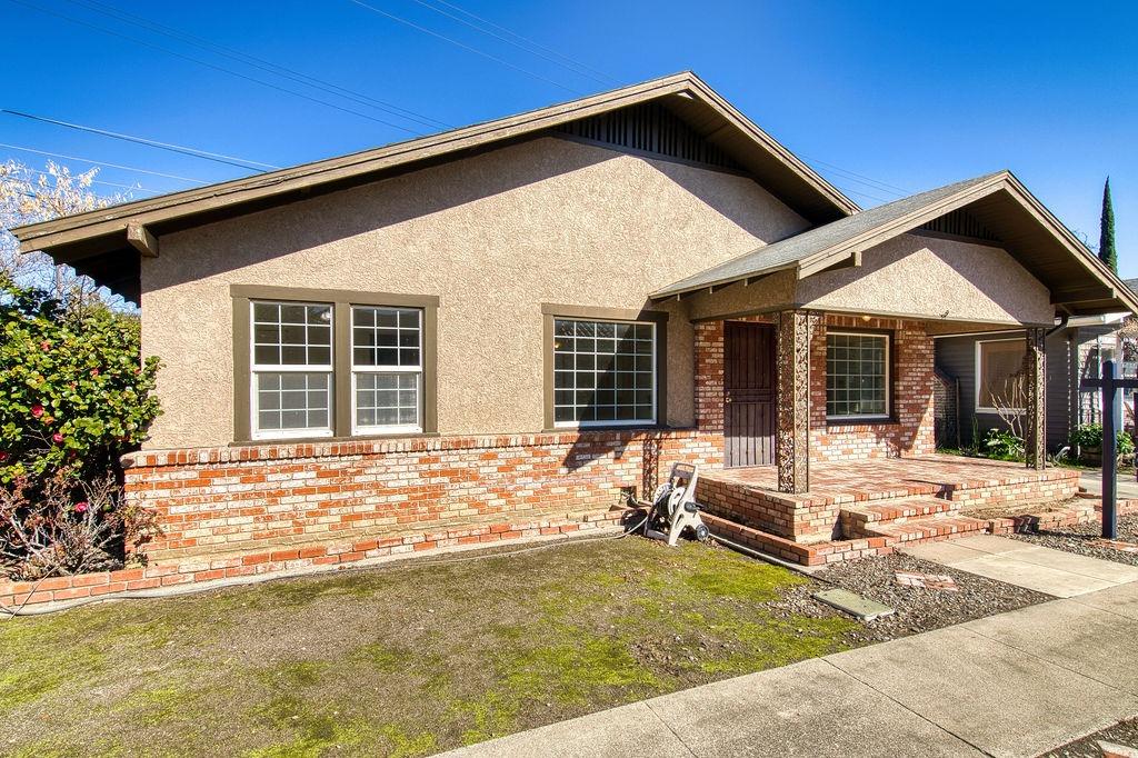 Detail Gallery Image 3 of 29 For 223 Achor Ct, Modesto,  CA 95354 - 2 Beds | 1 Baths