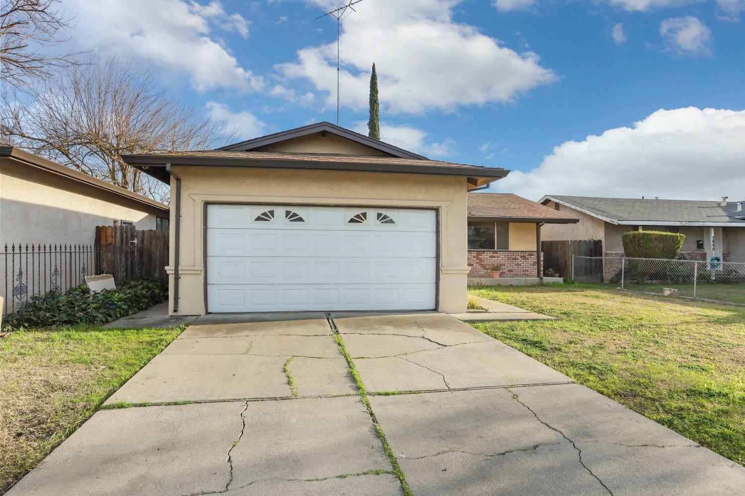 Detail Gallery Image 1 of 1 For 2848 E Anita St, Stockton,  CA 95205 - 4 Beds | 2/1 Baths