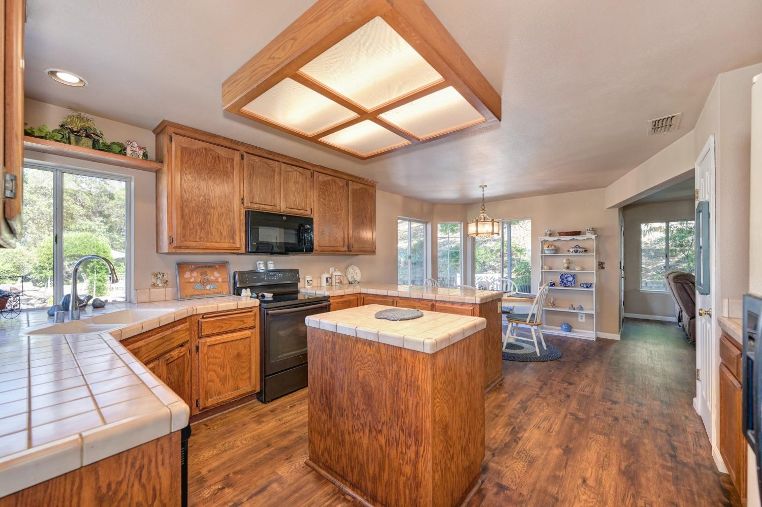 Detail Gallery Image 59 of 81 For 3472 See View Court, Rescue,  CA 95672 - 4 Beds | 3 Baths
