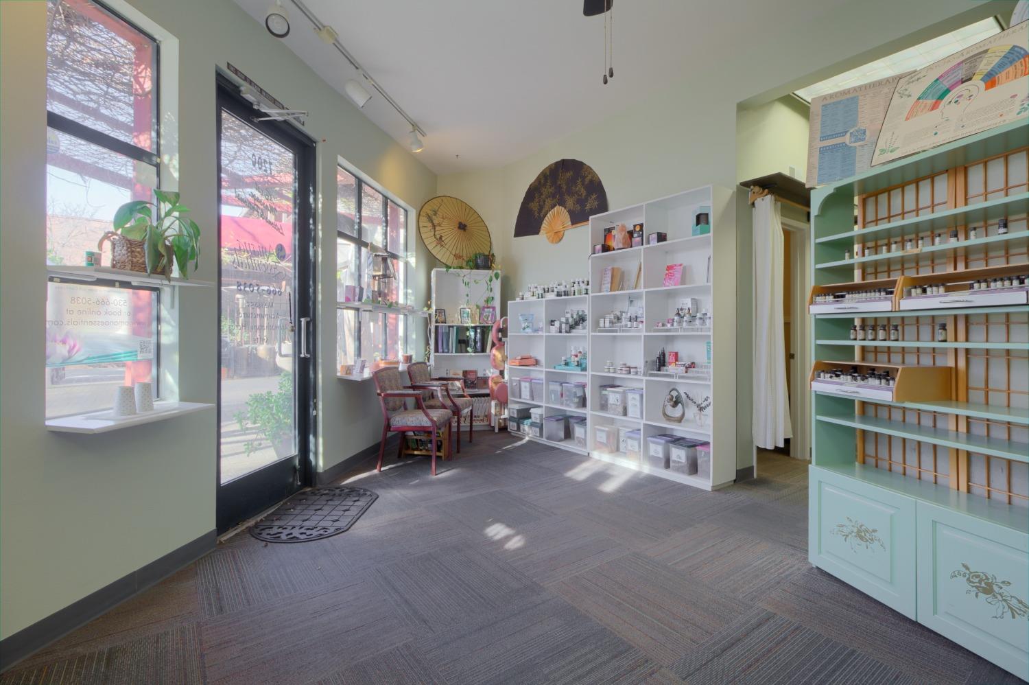 Detail Gallery Image 3 of 44 For 720 Main St #B,  Woodland,  CA 95695 - – Beds | – Baths