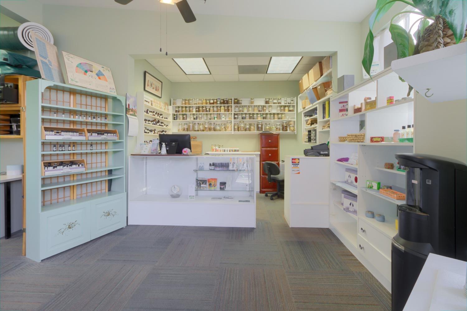 Detail Gallery Image 6 of 44 For 720 Main St #B,  Woodland,  CA 95695 - – Beds | – Baths