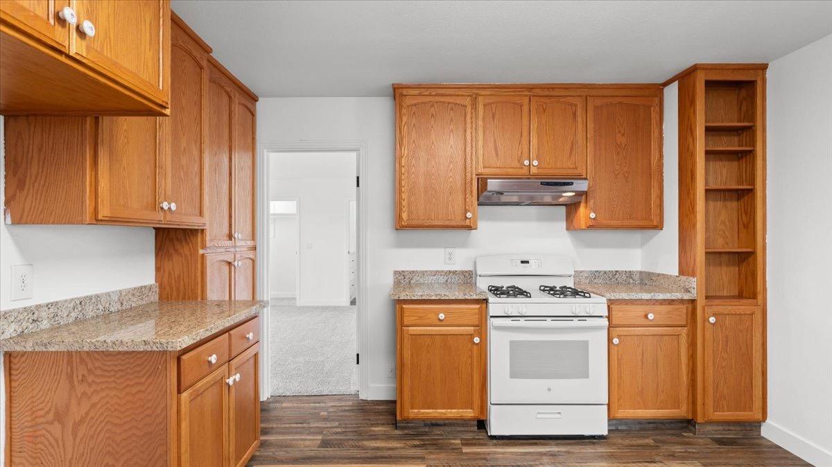 Detail Gallery Image 28 of 71 For 21915 Oleander Ave, Manteca,  CA 95337 - 3 Beds | 2 Baths