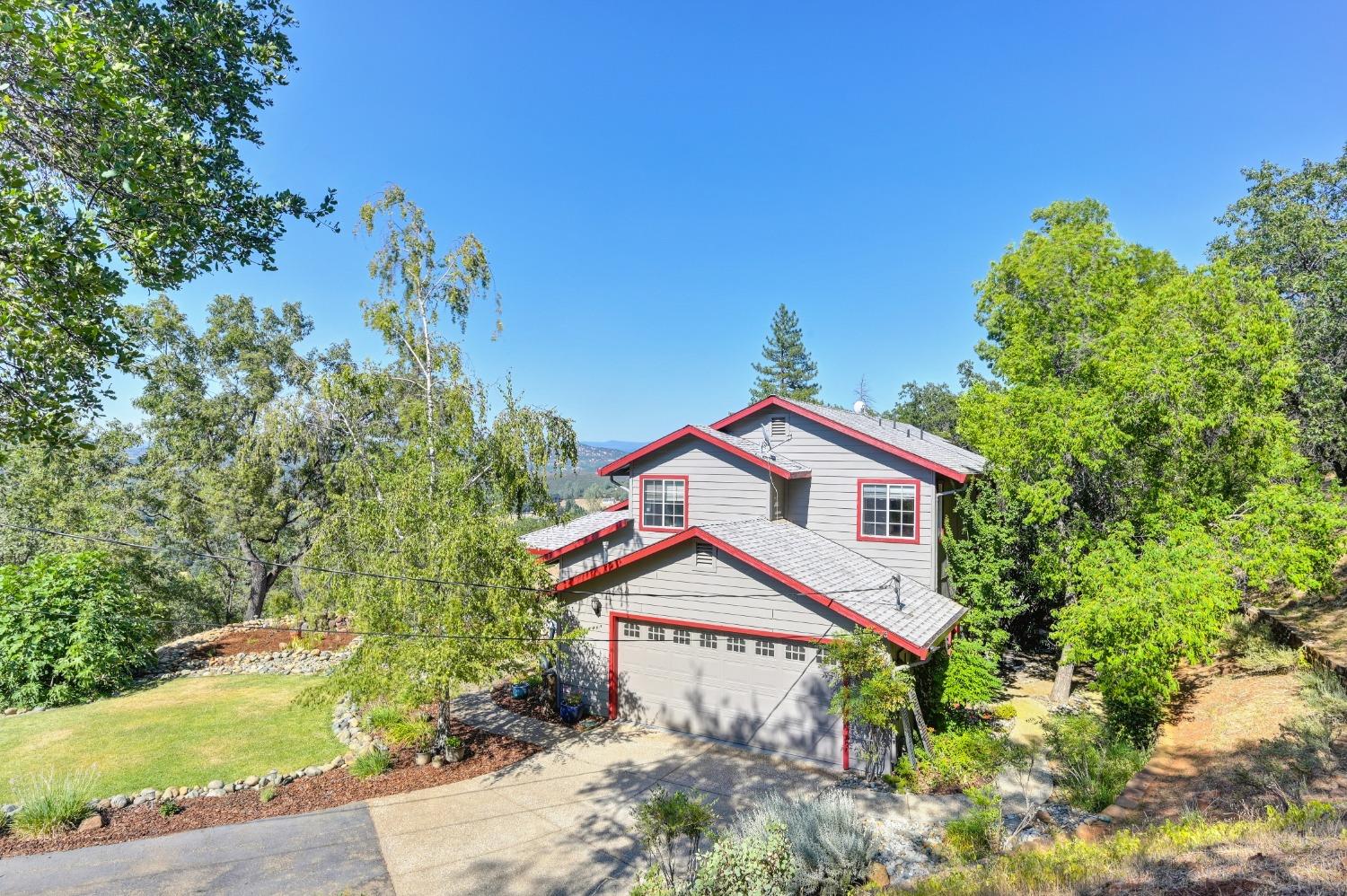 Detail Gallery Image 6 of 81 For 3472 See View Court, Rescue,  CA 95672 - 4 Beds | 3 Baths