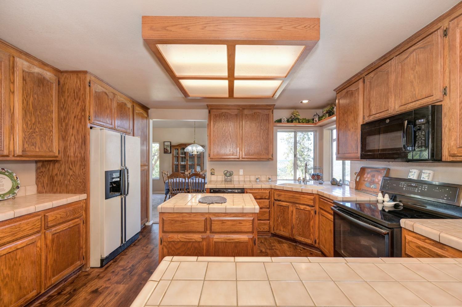 Detail Gallery Image 55 of 81 For 3472 See View Court, Rescue,  CA 95672 - 4 Beds | 3 Baths
