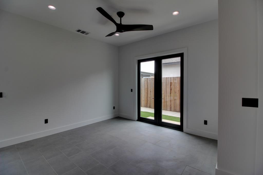 Detail Gallery Image 25 of 79 For 1526 Third Street, Escalon,  CA 95320 - 3 Beds | 3 Baths