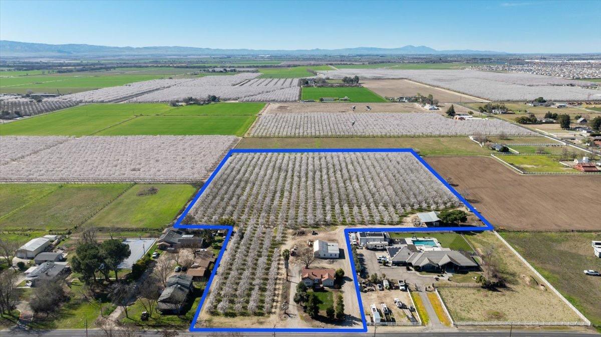 Detail Gallery Image 68 of 71 For 21915 Oleander Ave, Manteca,  CA 95337 - 3 Beds | 2 Baths