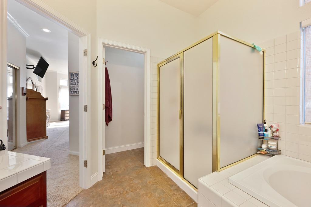Danielle Drive, Roseville, California image 34