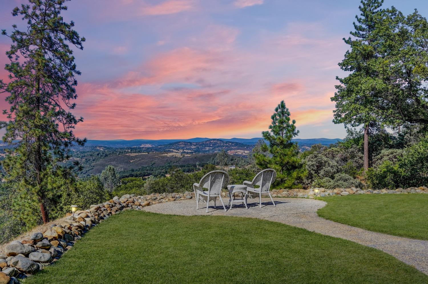 Detail Gallery Image 5 of 81 For 3472 See View Court, Rescue,  CA 95672 - 4 Beds | 3 Baths