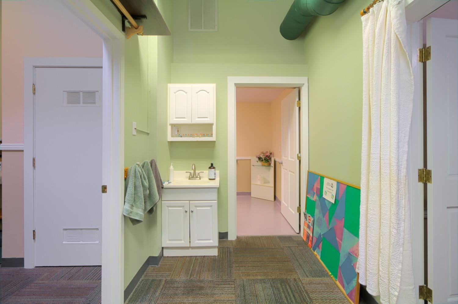 Detail Gallery Image 11 of 44 For 720 Main St #B,  Woodland,  CA 95695 - – Beds | – Baths