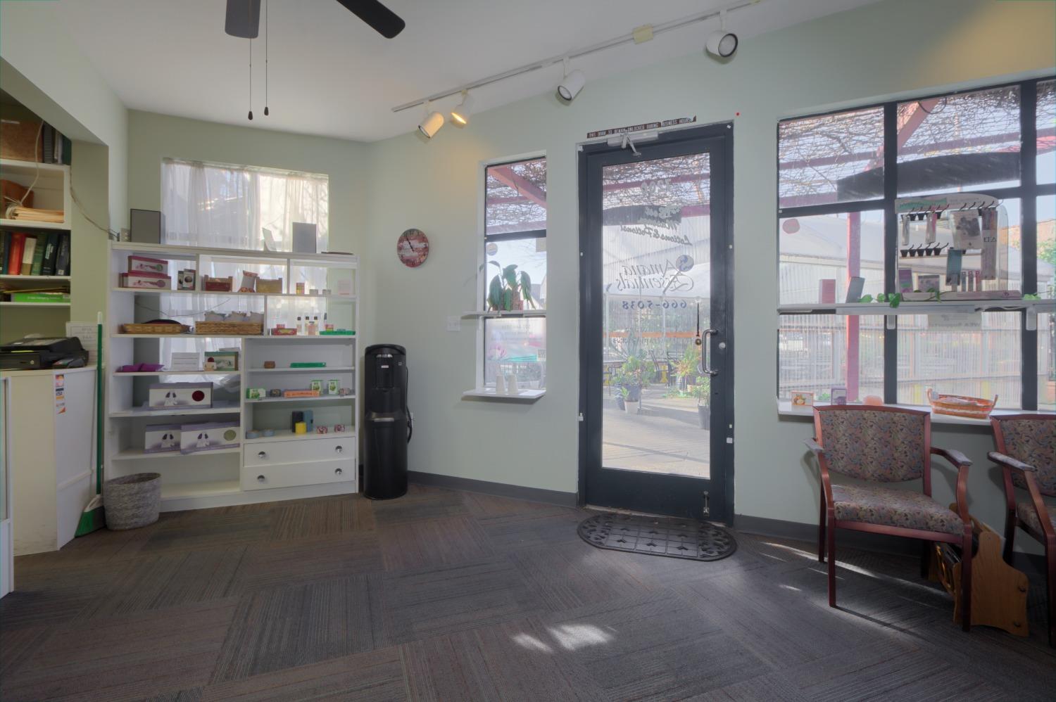 Detail Gallery Image 1 of 44 For 720 Main St #B,  Woodland,  CA 95695 - – Beds | – Baths