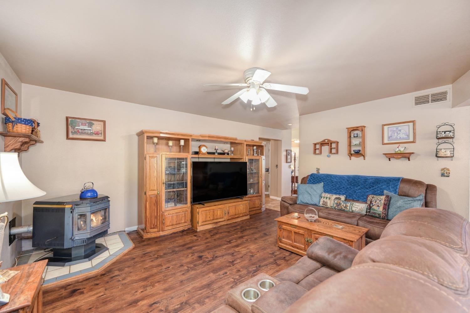 Detail Gallery Image 47 of 81 For 3472 See View Court, Rescue,  CA 95672 - 4 Beds | 3 Baths
