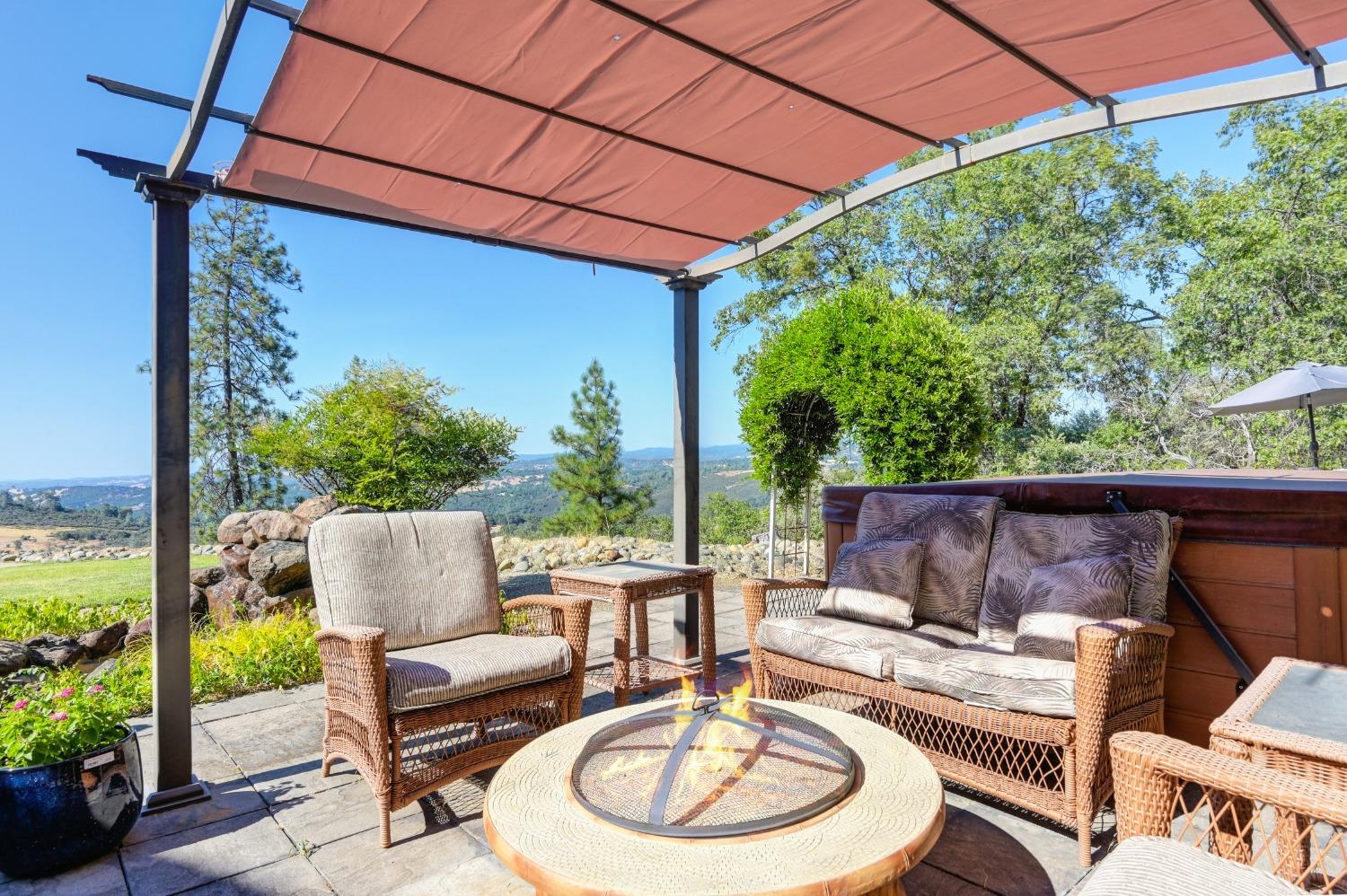 Detail Gallery Image 16 of 81 For 3472 See View Court, Rescue,  CA 95672 - 4 Beds | 3 Baths