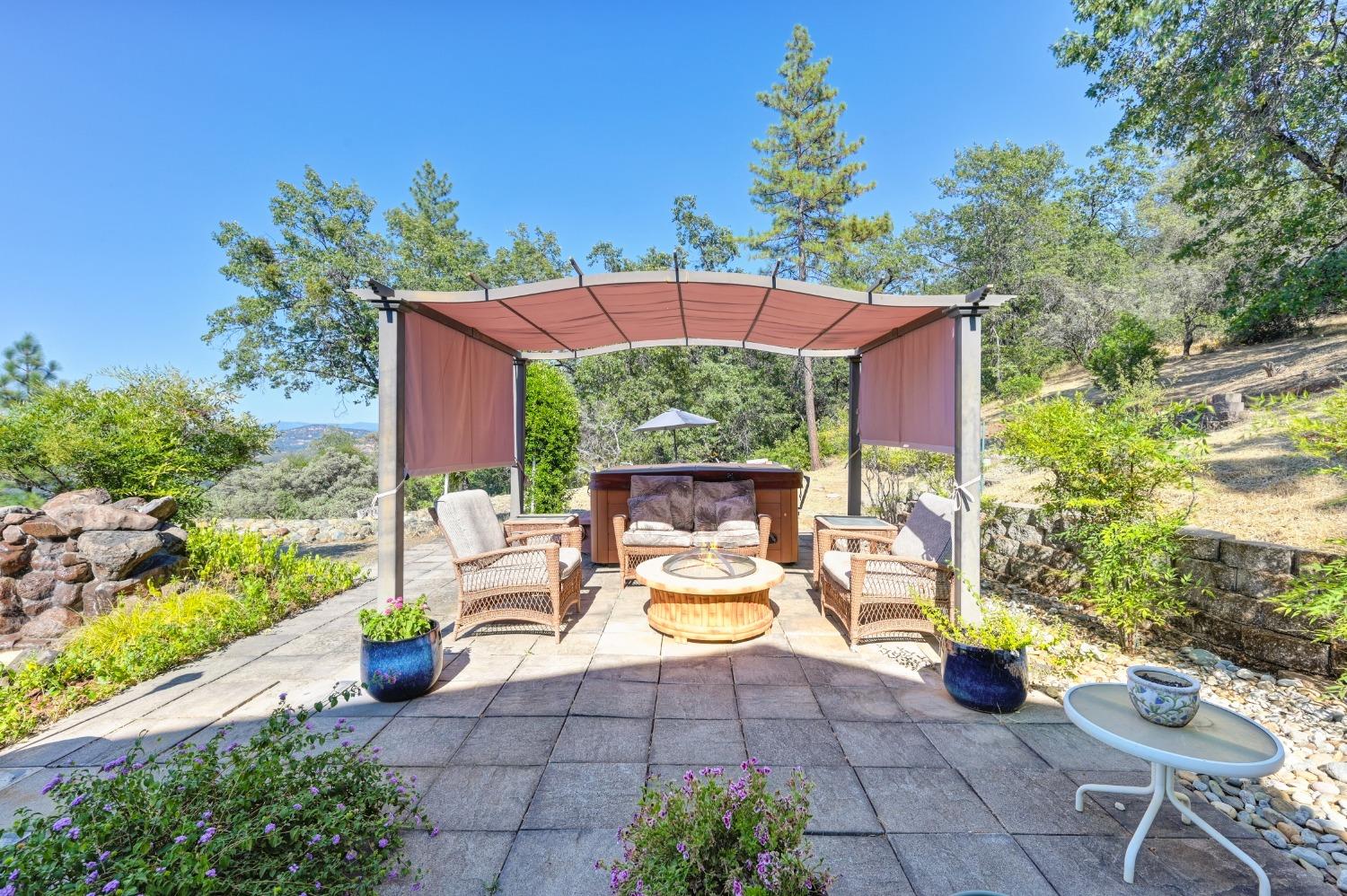 Detail Gallery Image 15 of 81 For 3472 See View Court, Rescue,  CA 95672 - 4 Beds | 3 Baths