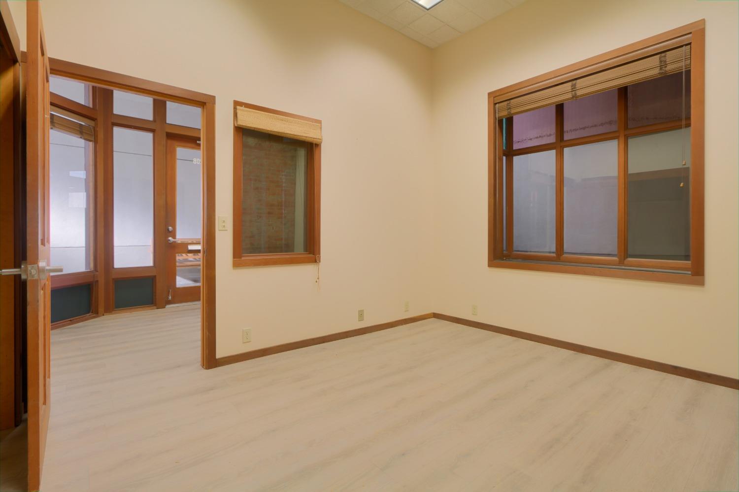 Detail Gallery Image 5 of 20 For 720 Main St #C,  Woodland,  CA 95695 - – Beds | – Baths