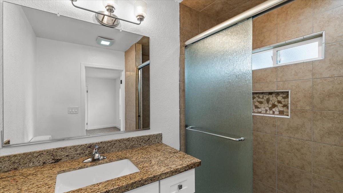 Detail Gallery Image 32 of 71 For 21915 Oleander Ave, Manteca,  CA 95337 - 3 Beds | 2 Baths