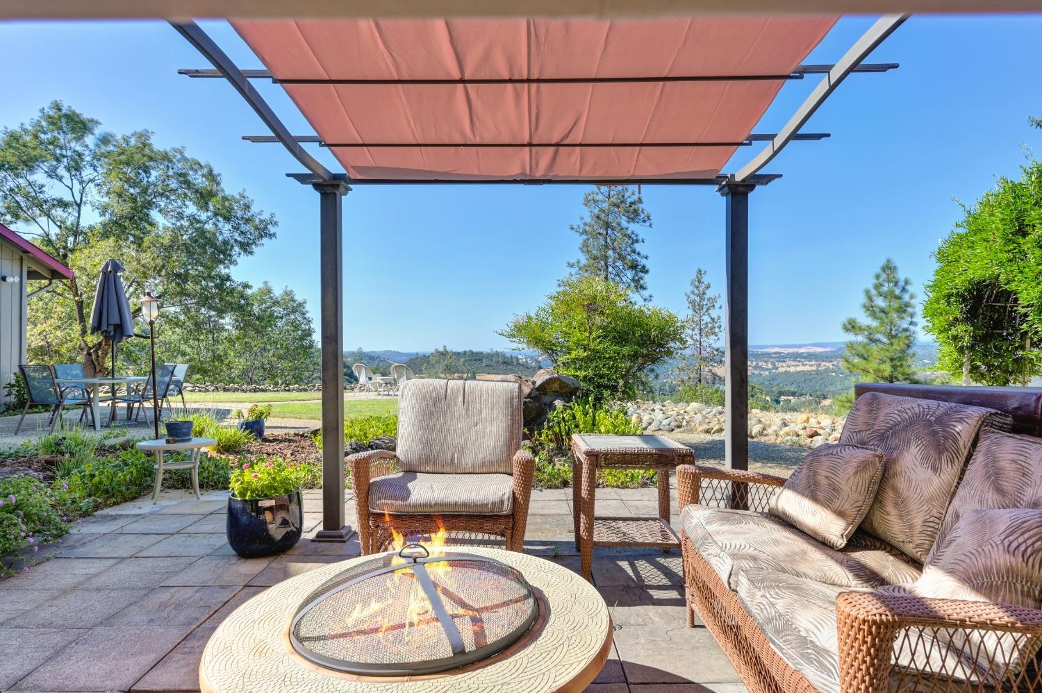 Detail Gallery Image 17 of 81 For 3472 See View Court, Rescue,  CA 95672 - 4 Beds | 3 Baths