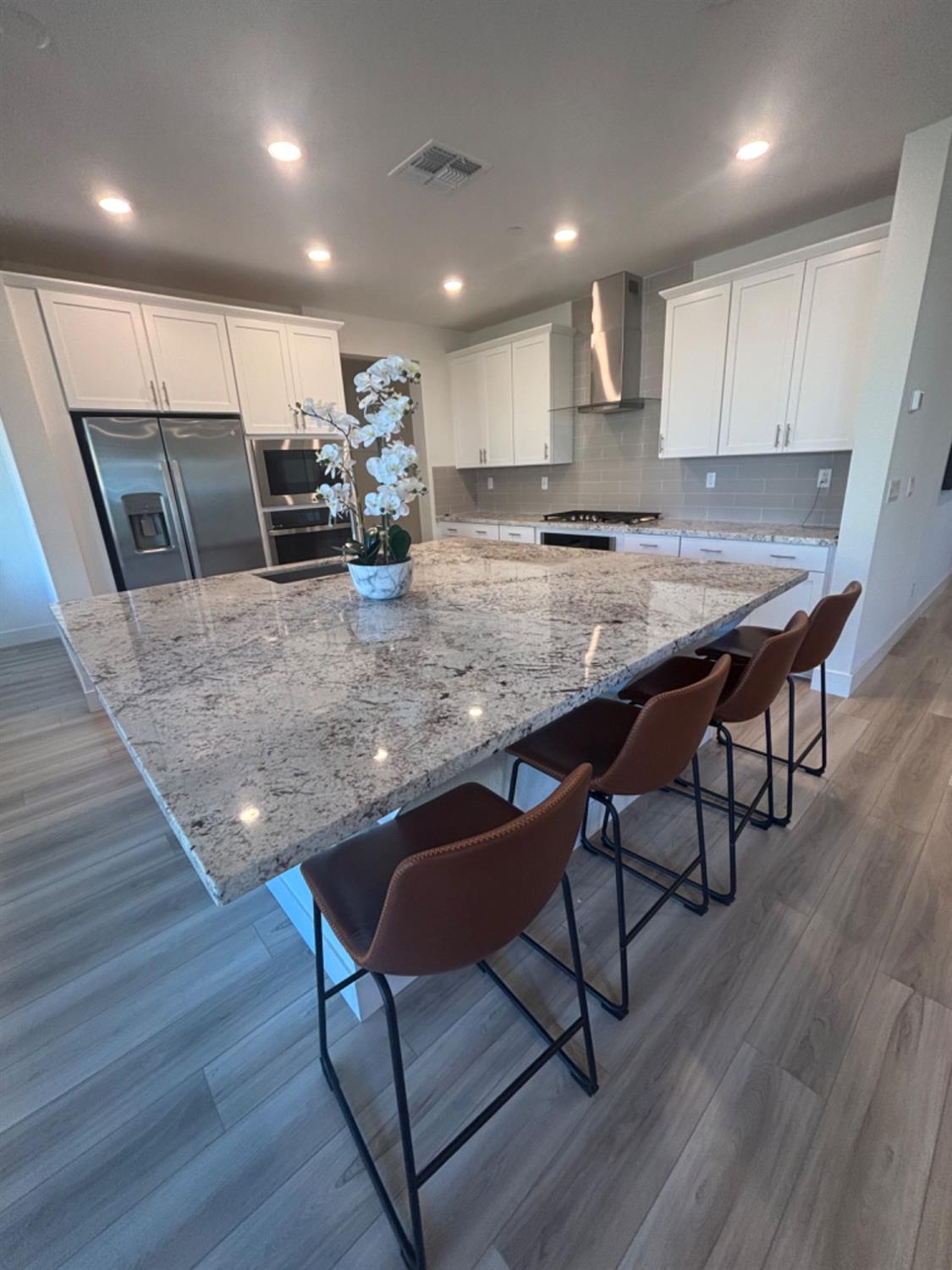 Montbrook Way, Rancho Cordova, California image 4