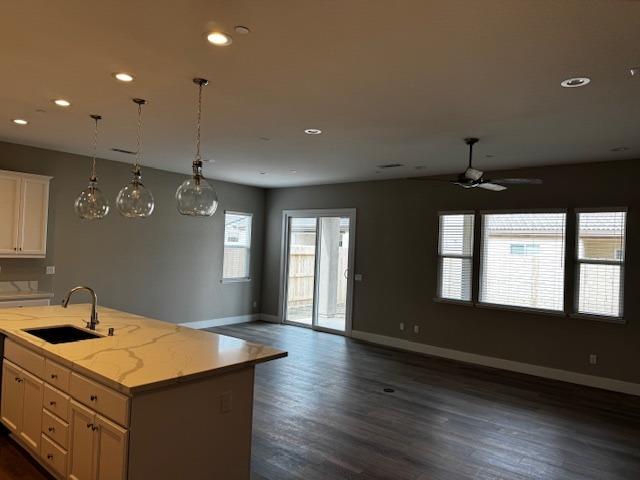 Detail Gallery Image 4 of 11 For 403 Yamuna St, Manteca,  CA 95337 - 3 Beds | 2 Baths
