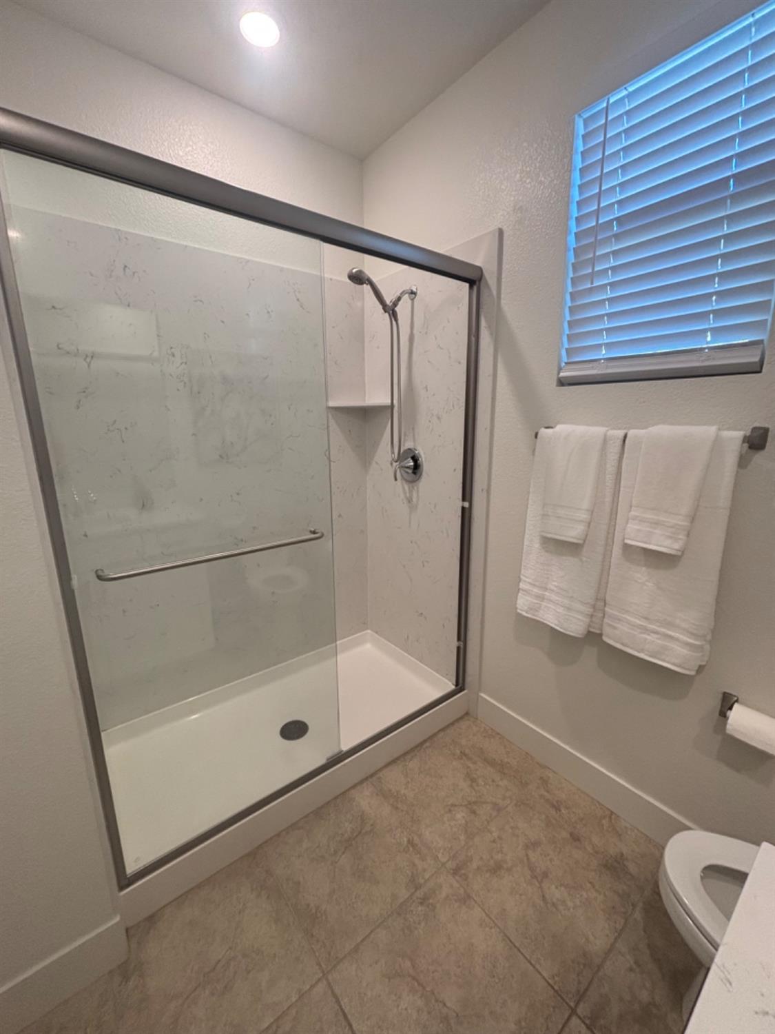 Montbrook Way, Rancho Cordova, California image 21