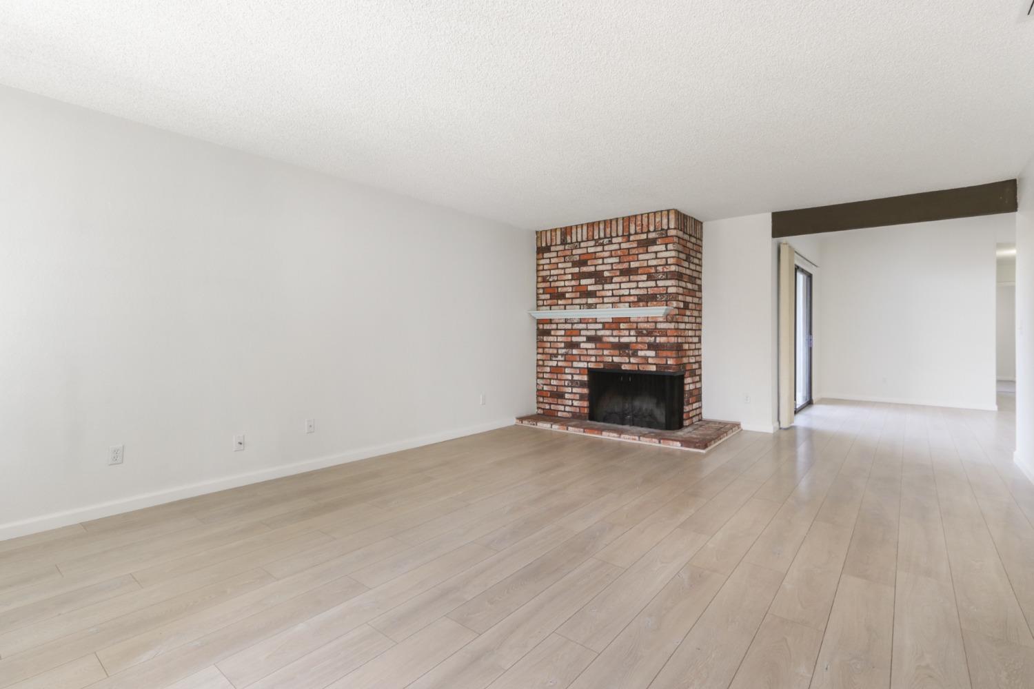Deville Oaks Way, Citrus Heights, California image 8