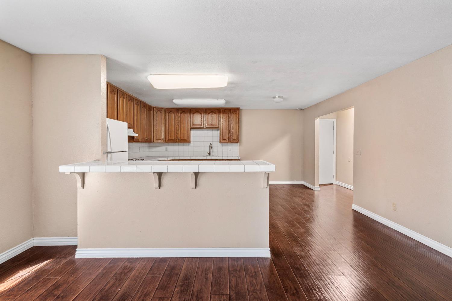 Detail Gallery Image 21 of 38 For 2039 E 9th St, Stockton,  CA 95206 - 5 Beds | 2 Baths