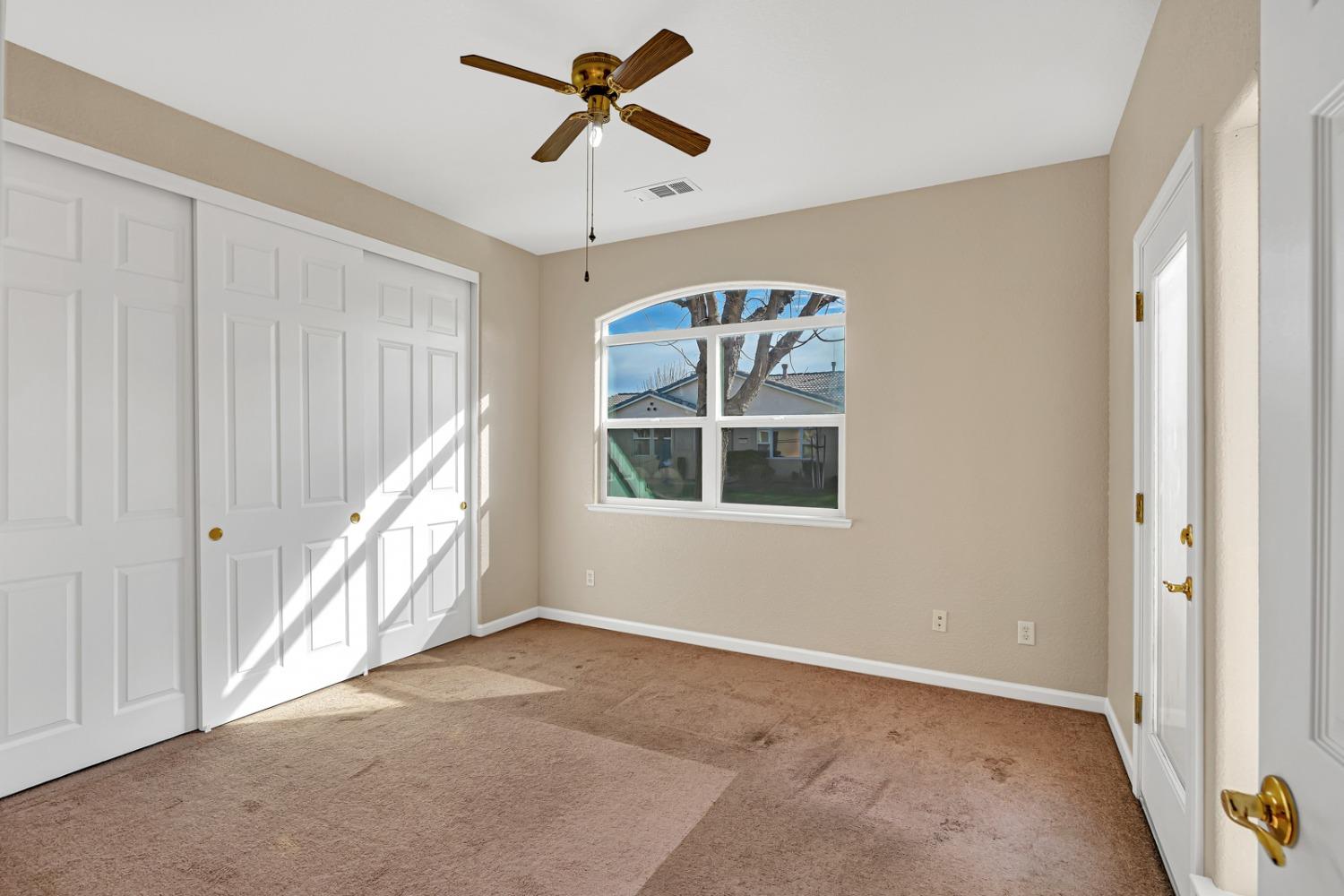 Detail Gallery Image 9 of 42 For 2955 La Vina Cir, Los Banos,  CA 93635 - 3 Beds | 2 Baths