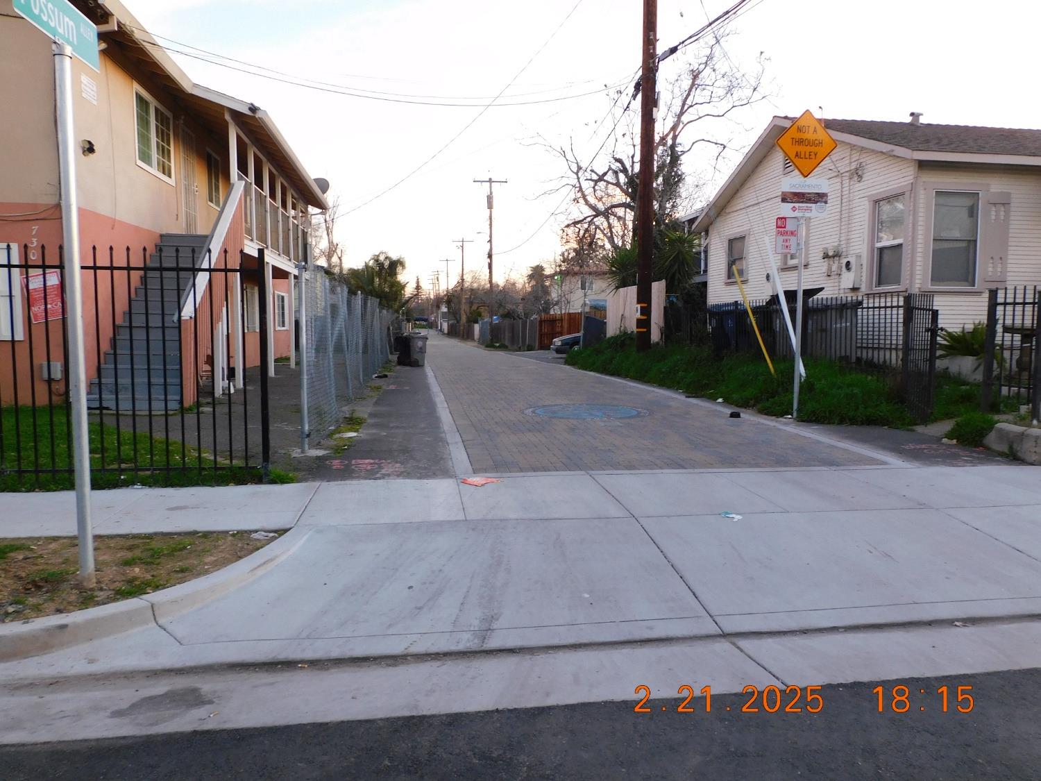 Dixieanne Avenue, Sacramento, California image 11