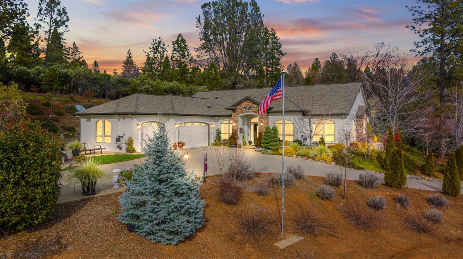Detail Gallery Image 1 of 1 For 4515 Monte Vista Dr, Camino,  CA 95709 - 4 Beds | 2/1 Baths