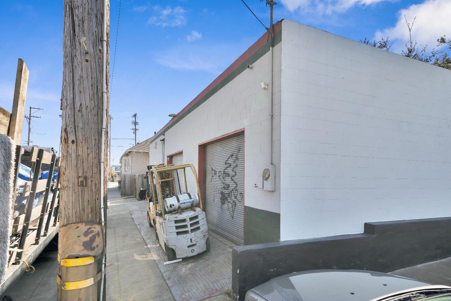 Everett St, Alameda, California image 9
