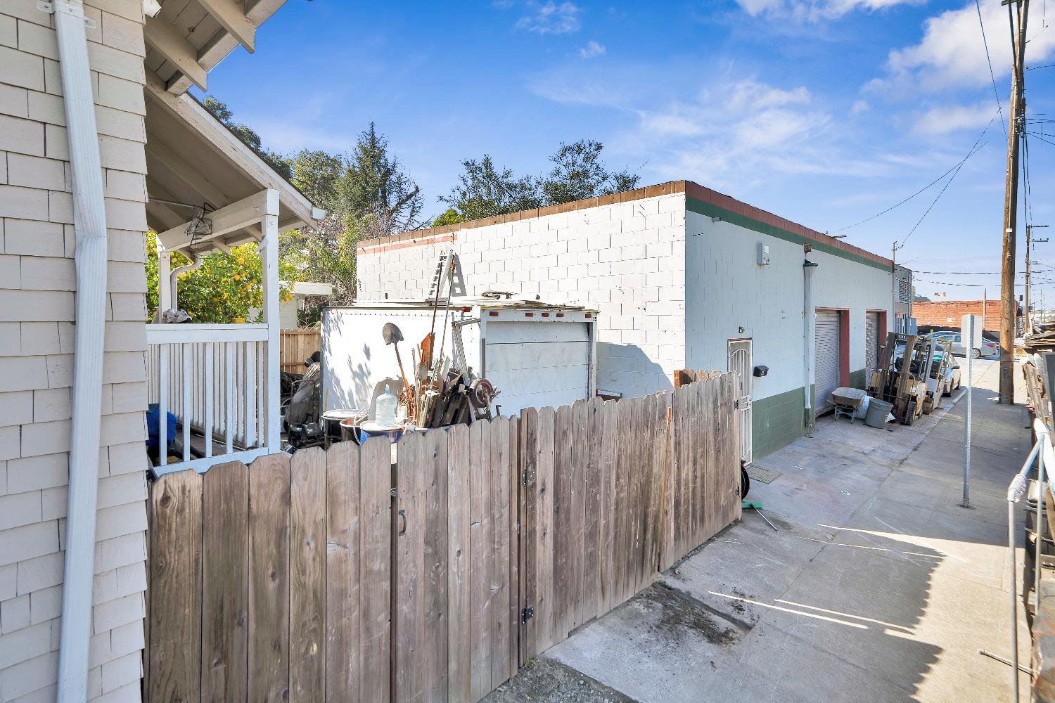 Everett St, Alameda, California image 3