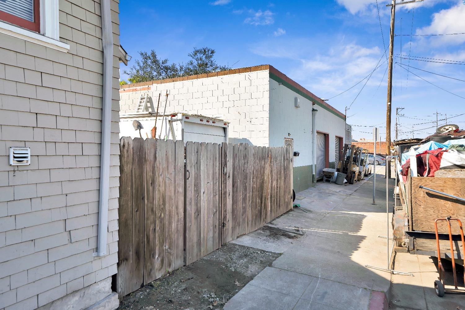 Everett St, Alameda, California image 4
