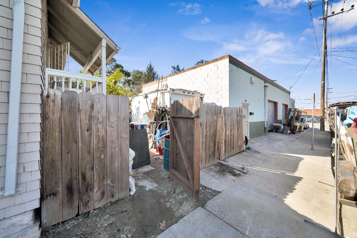 Everett St, Alameda, California image 13