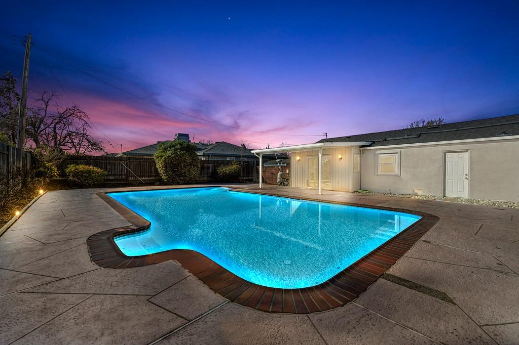 Detail Gallery Image 34 of 42 For 3650 La Habra Way, Sacramento,  CA 95864 - 4 Beds | 3 Baths