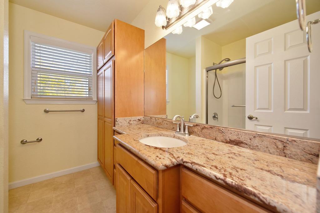 Detail Gallery Image 7 of 42 For 3650 La Habra Way, Sacramento,  CA 95864 - 4 Beds | 3 Baths