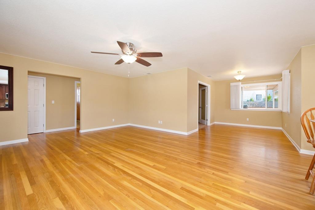 Detail Gallery Image 11 of 42 For 3650 La Habra Way, Sacramento,  CA 95864 - 4 Beds | 3 Baths