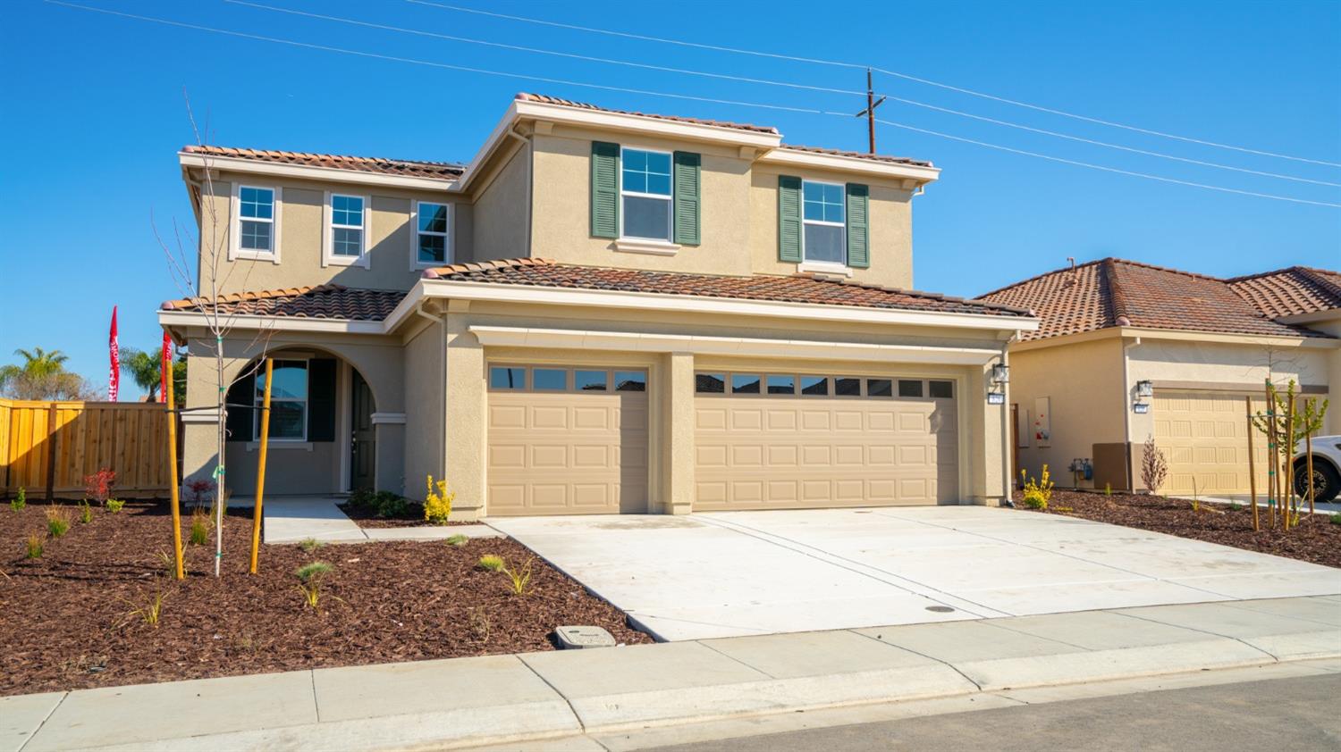 Detail Gallery Image 1 of 41 For 826 Turin Ave, Manteca,  CA 95337 - 5 Beds | 3 Baths