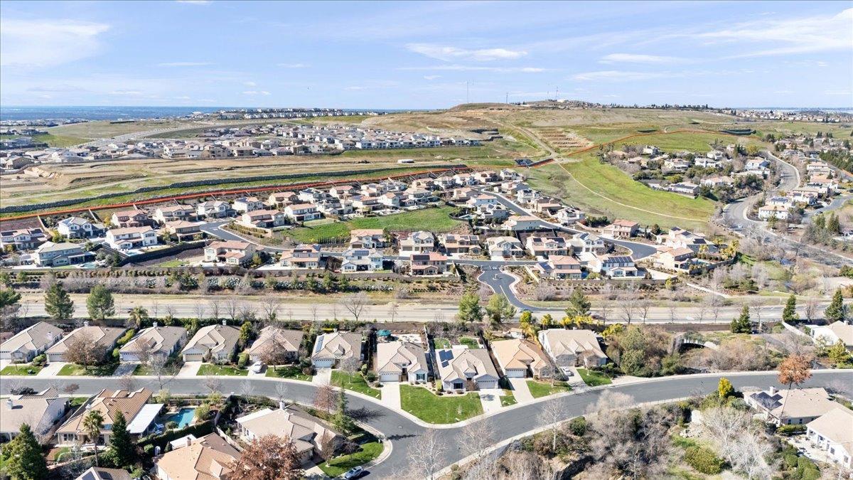 Detail Gallery Image 59 of 67 For 102 Slate Ridge Ct, El Dorado Hills,  CA 95762 - 2 Beds | 2 Baths