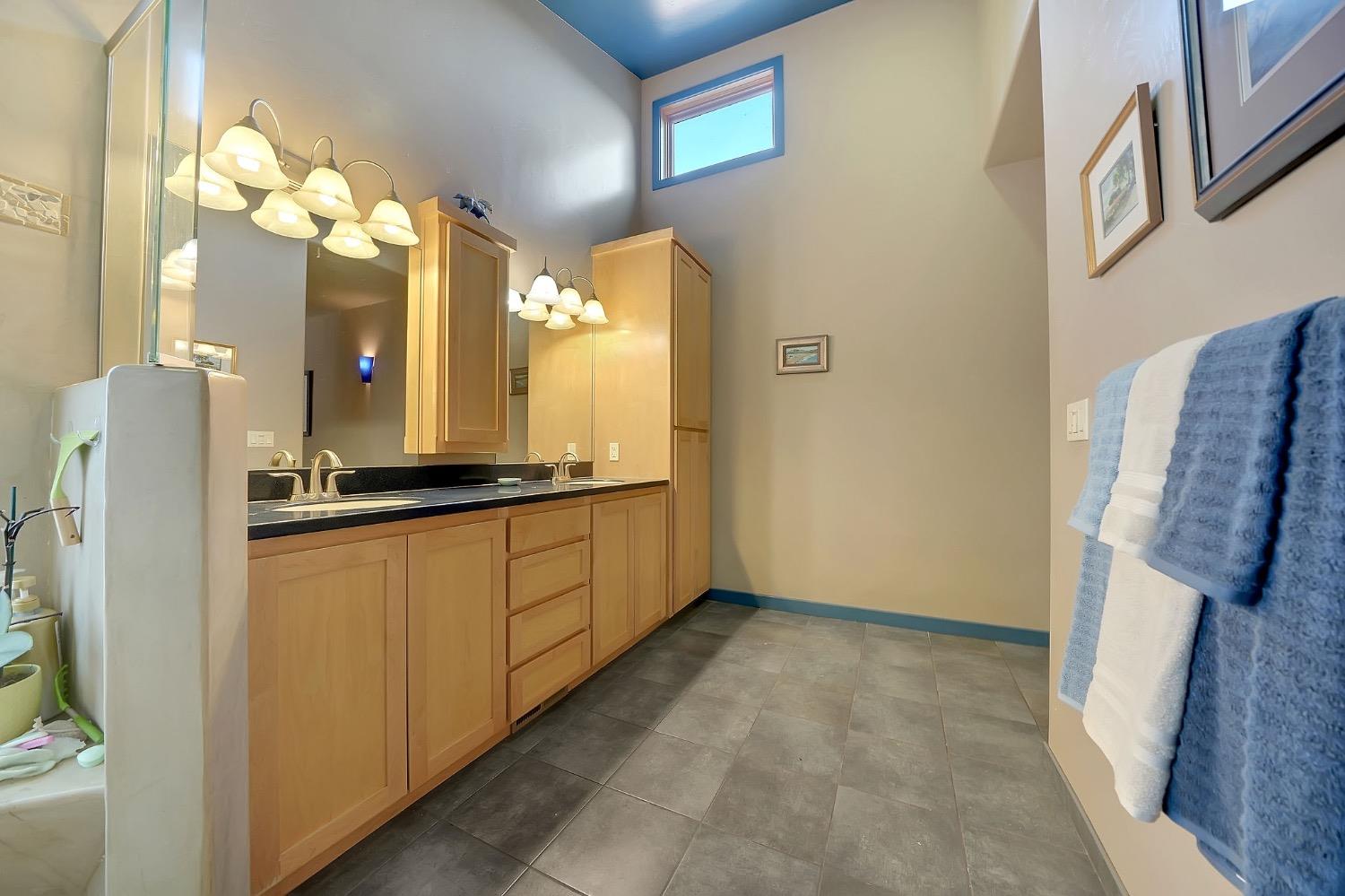 Detail Gallery Image 42 of 92 For 2863 April Ln, Mokelumne Hill,  CA 95232 - 2 Beds | 3 Baths