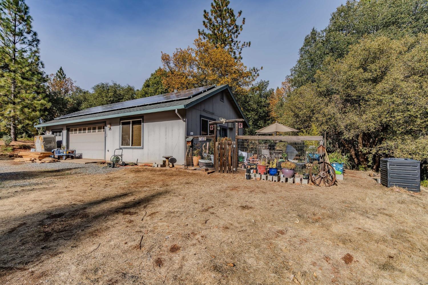 Detail Gallery Image 64 of 92 For 2863 April Ln, Mokelumne Hill,  CA 95232 - 2 Beds | 3 Baths