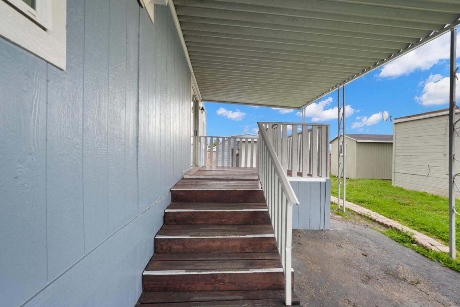 Detail Gallery Image 4 of 28 For 7341 Eleanor Ave 41, Oakdale,  CA 95361 - 3 Beds | 2 Baths