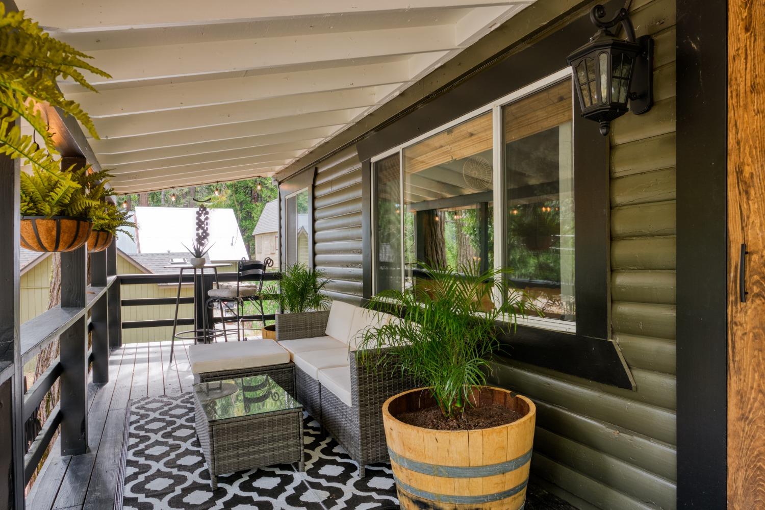 Detail Gallery Image 7 of 77 For 25941 Ellmaro, Long Barn,  CA 95335 - 4 Beds | 2 Baths